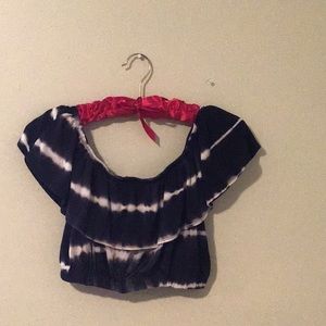 A bando/crop top